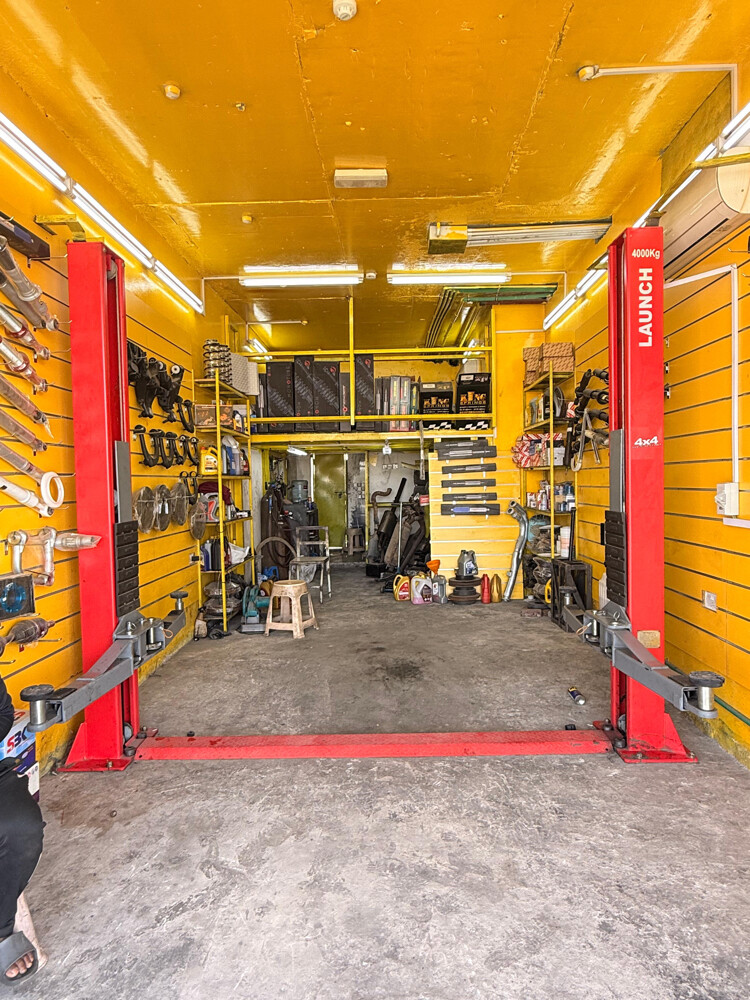 Shop For Rent - 12