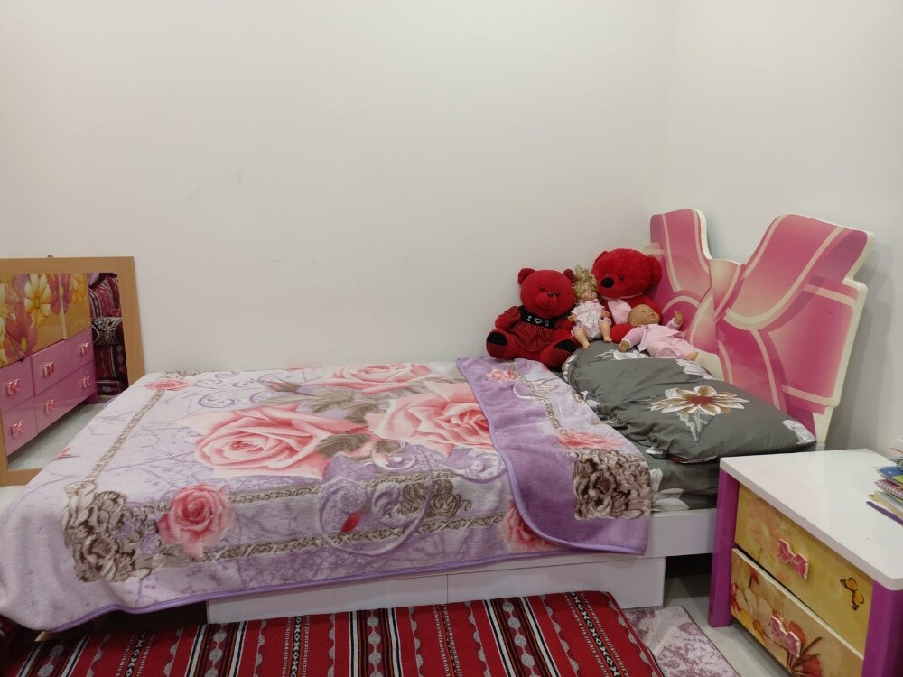 single big size bed - 5