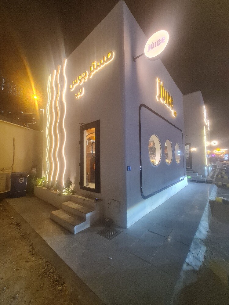 shops interior design & fit-out - 13