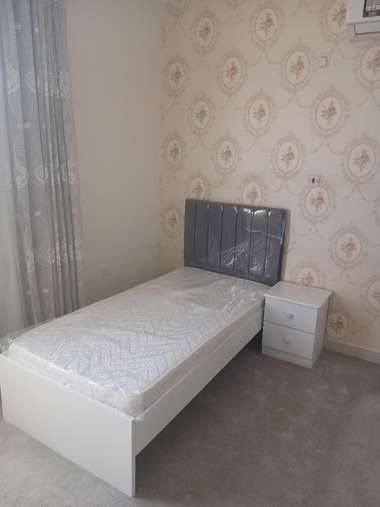 Bed and cabinet furniture items - 3