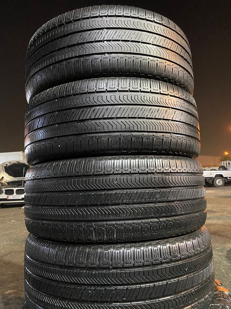 275/45/22 - 3