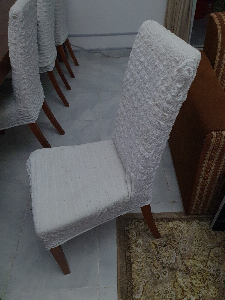 طاولة طعام و ٨ كراسي - 2