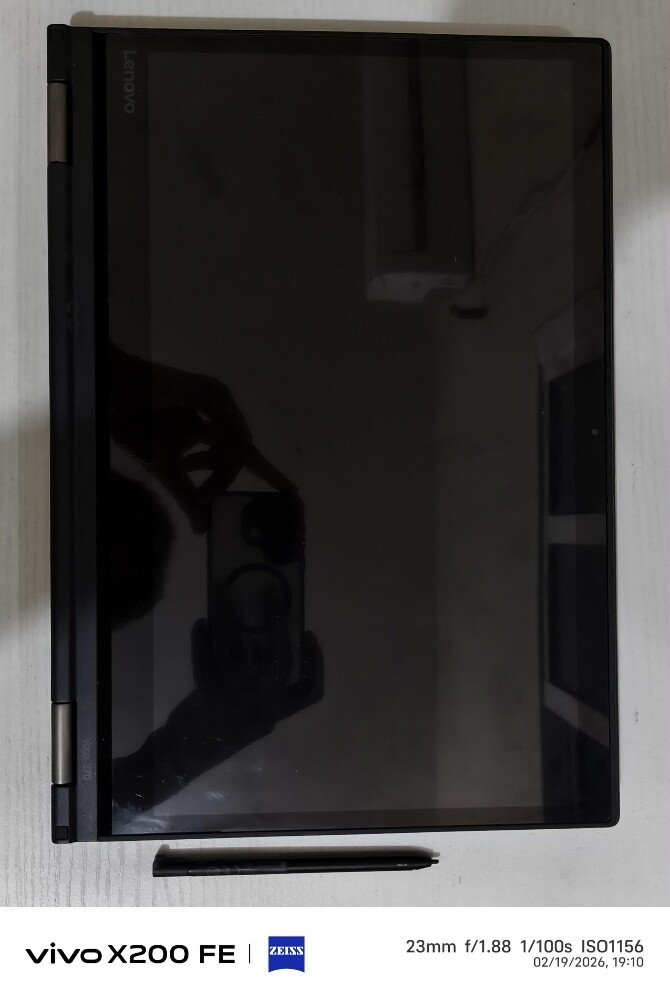 Lenovo Thinkpad Yoga 370 - 4