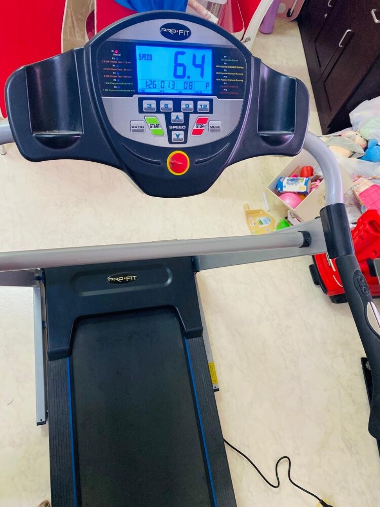 PRO. FIT  TRADEMILL - 2