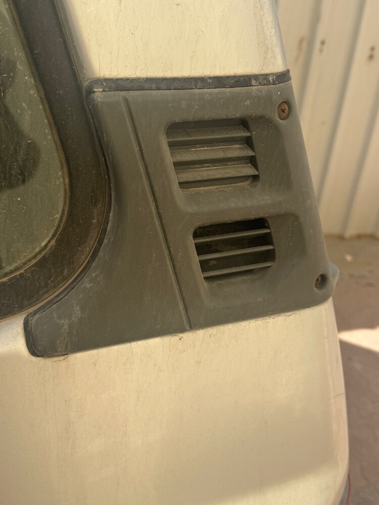 قطع غيار نيسان قديم مستعملة - 1