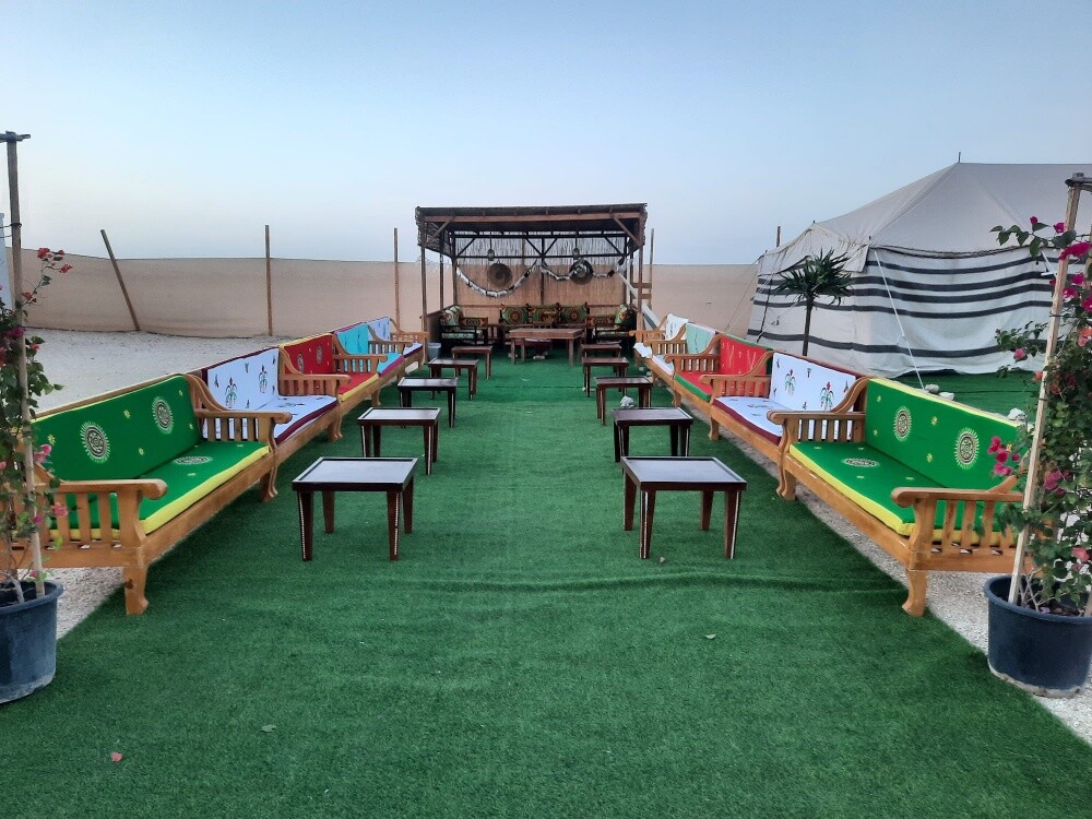 طاولات طعام و خيام - 20