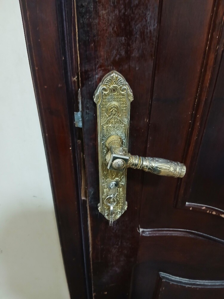 تركيب وصيانة الأبواب والاقفال وفت - 1