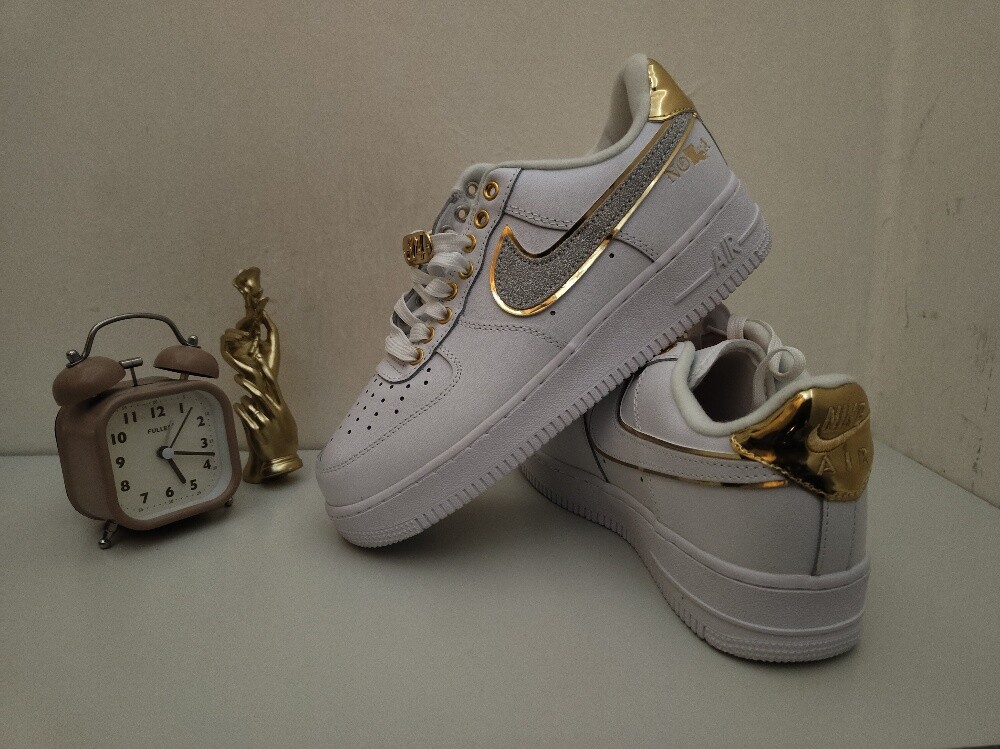 Nike - 1