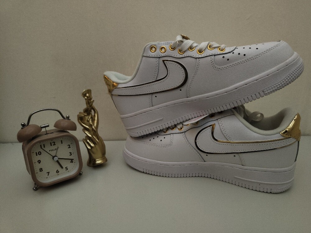 Nike - 2