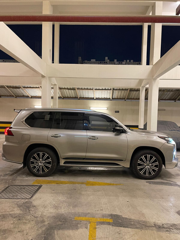 Lexus lx570 perfect — photo 4 for sale in Qatar
