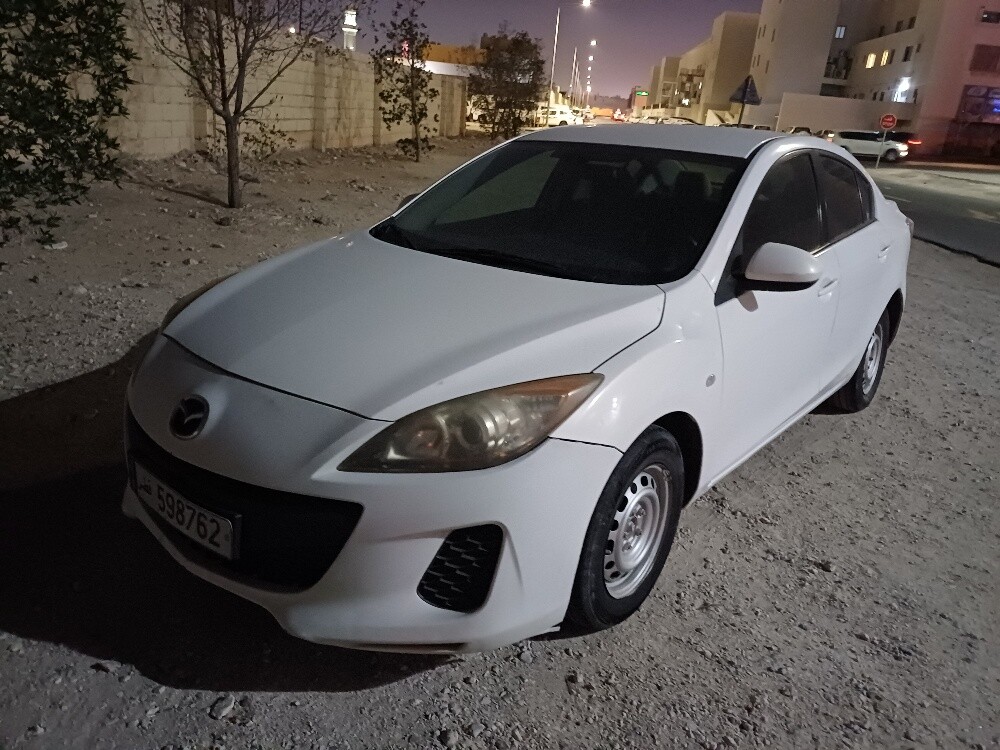 Mazda Zoom 3 for sale — photo 2 for sale in Qatar