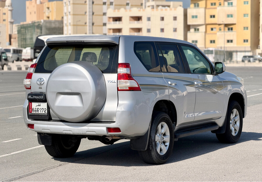 Toyota prado original paint — photo 2 for sale in Qatar