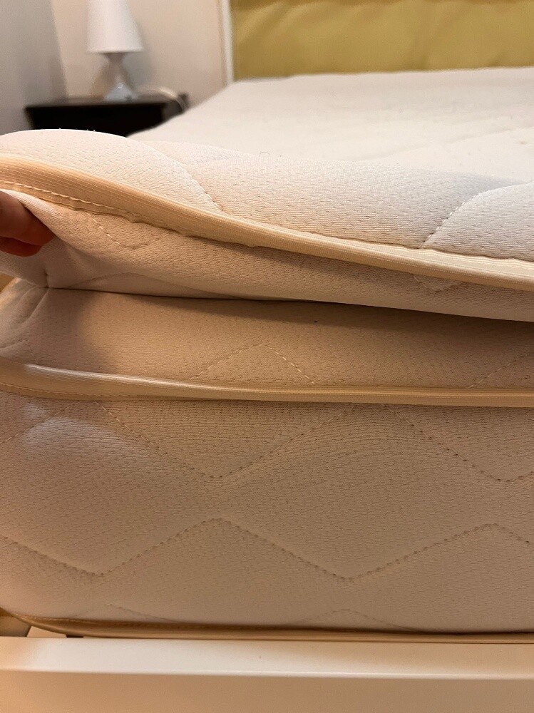 Bed with Hotel-Quality Extra Soft - 3