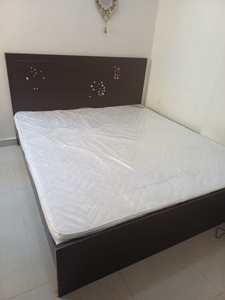 2*2 meter bed with matress - 1