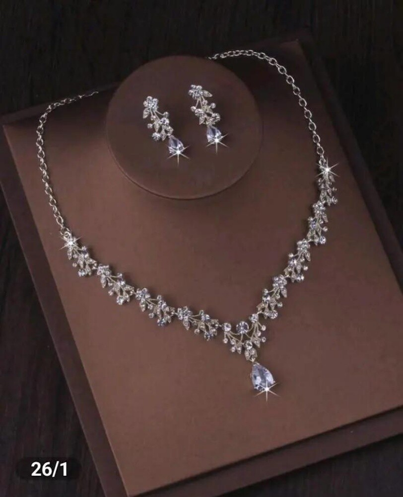 New dress&new diamond necklace - 2