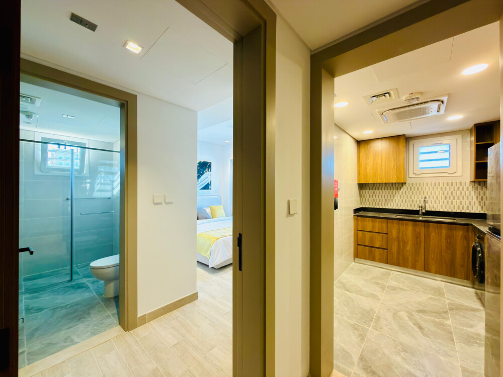 Luxury& Comfort in Corniche - 12