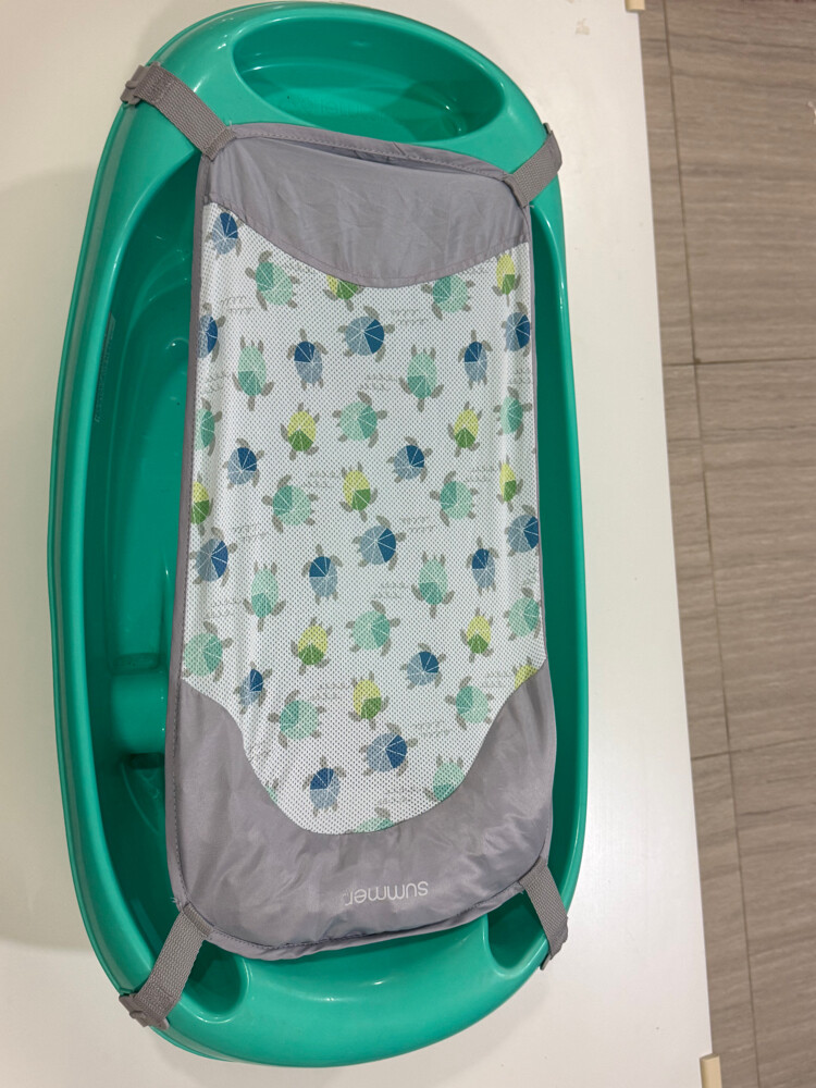 baby bathtub  - 2