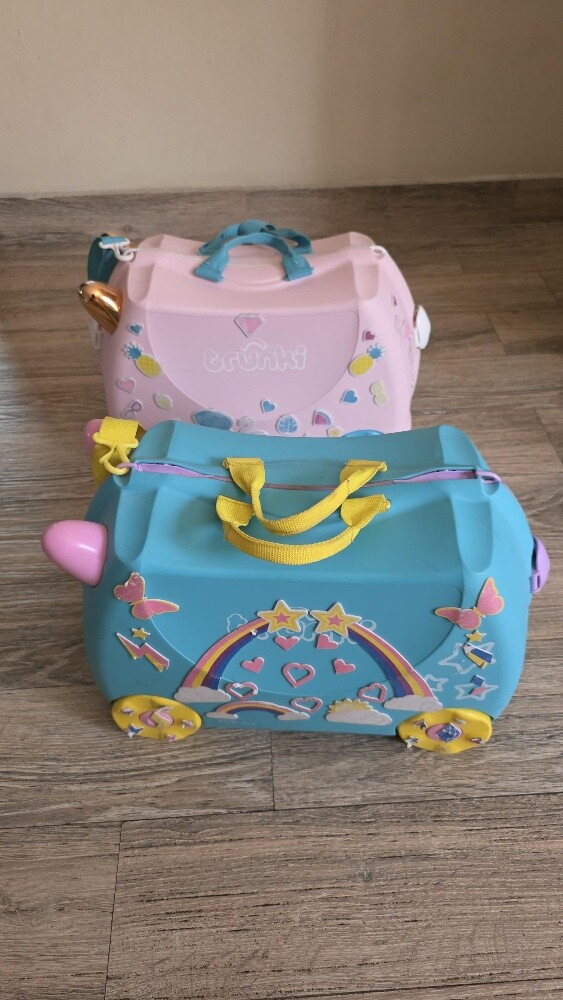 Girls luggage bag - 1