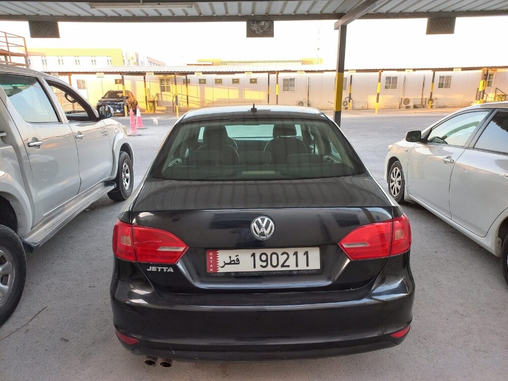 isti. June 2027 Jetta 2015 - 3