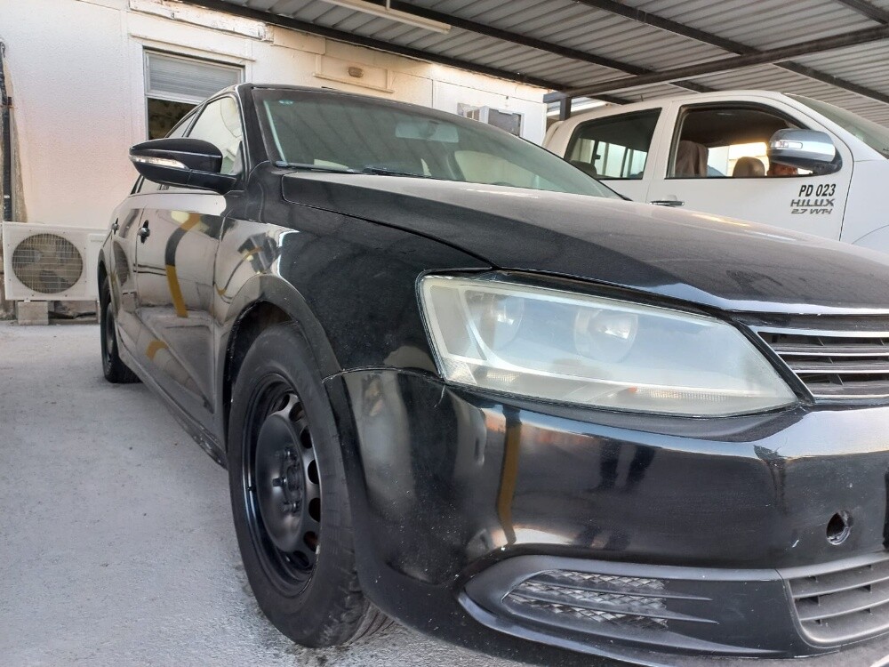 isti. June 2027 Jetta 2015 - 1
