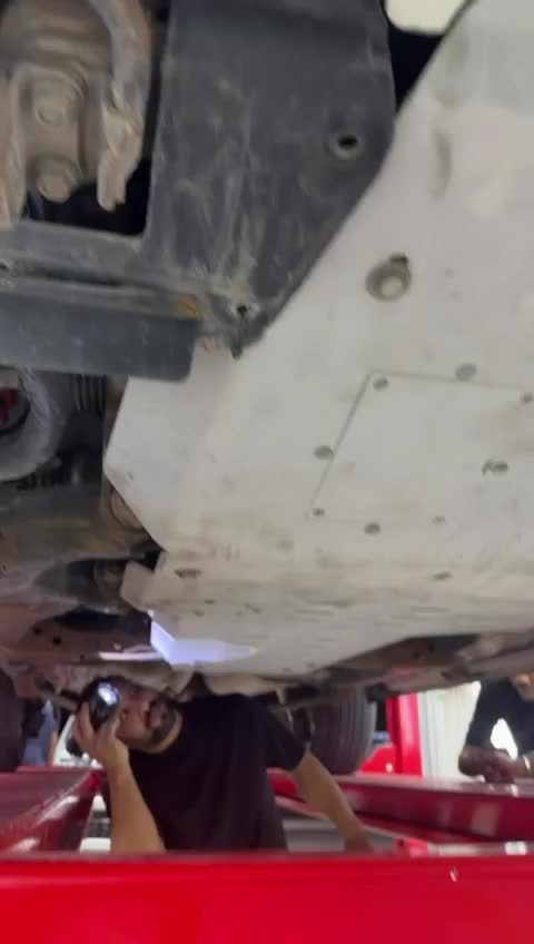 صفيحة  الاندكروزر - 1