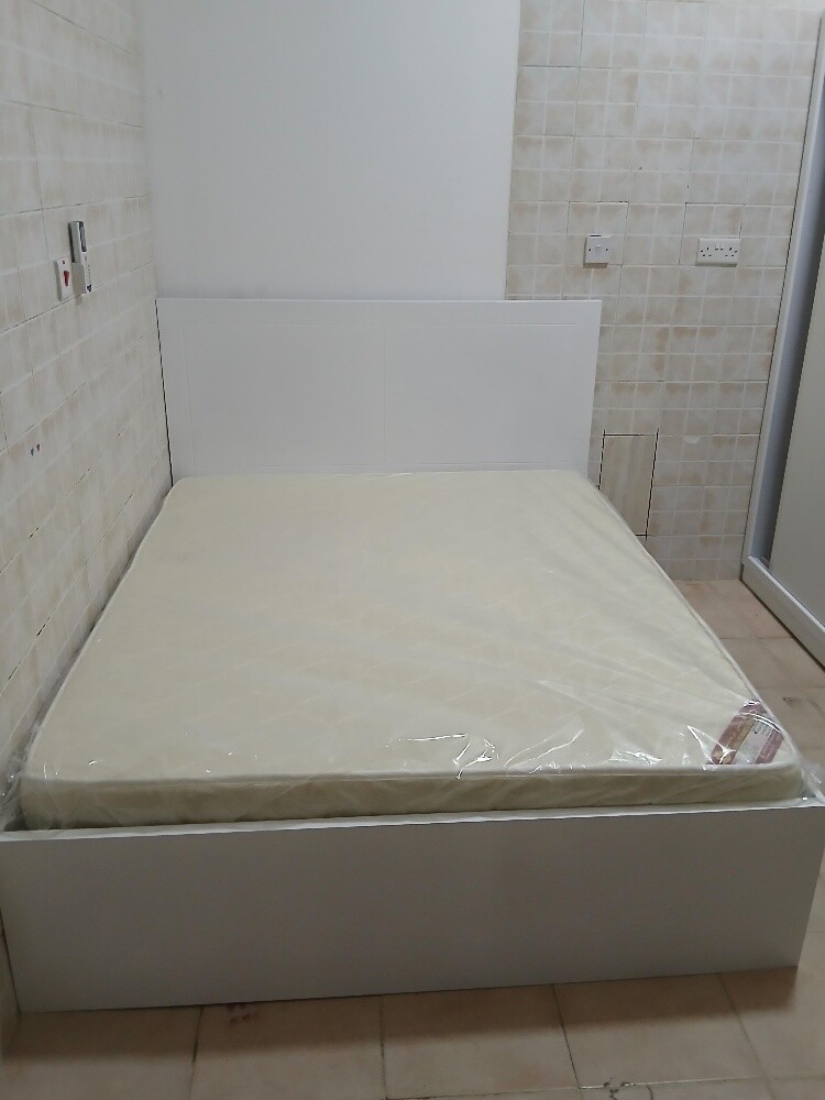 Bed and with mattress - 22