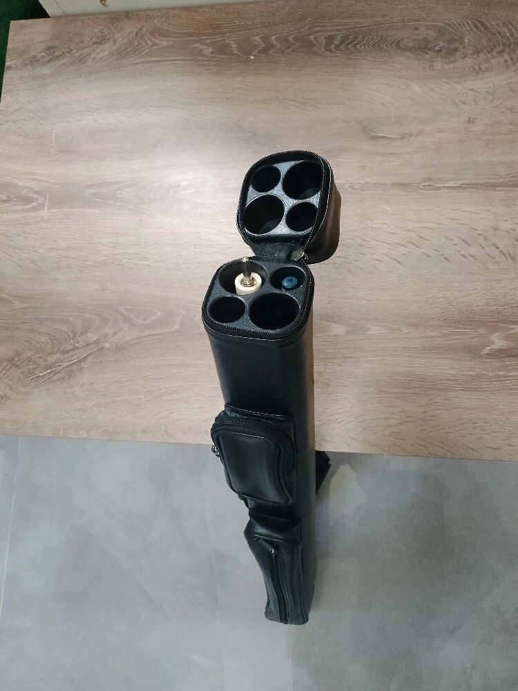 cue and case - 1