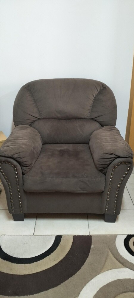 Pan emirates sofa- good condition - 3