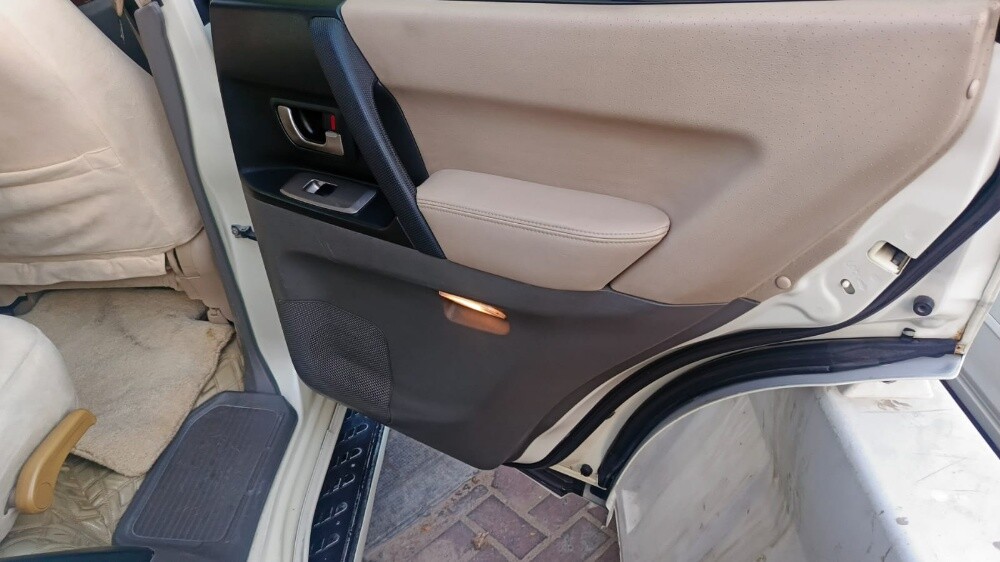 Mitsubishi Pajero - 22