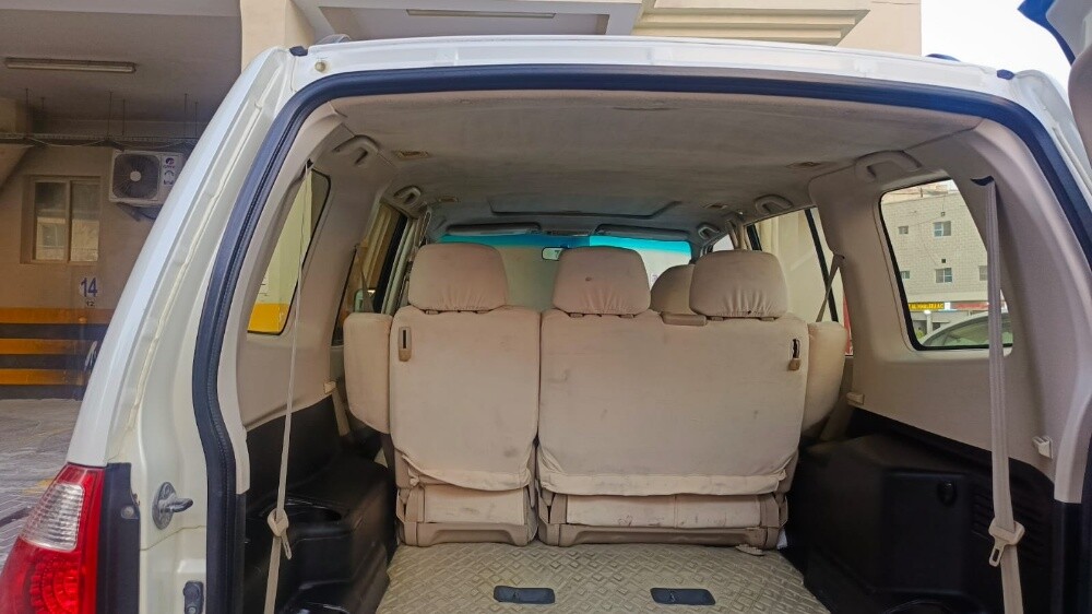 Mitsubishi Pajero - 21