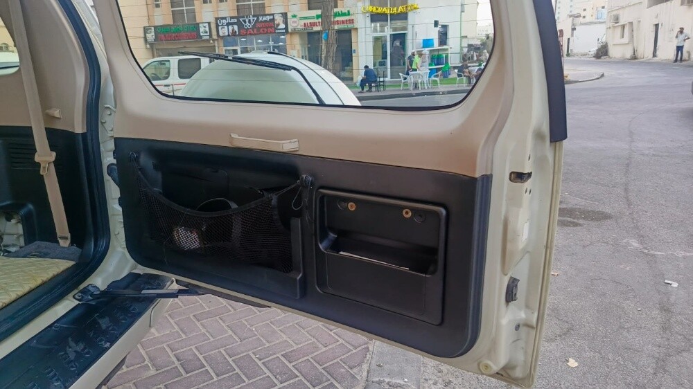Mitsubishi Pajero - 9
