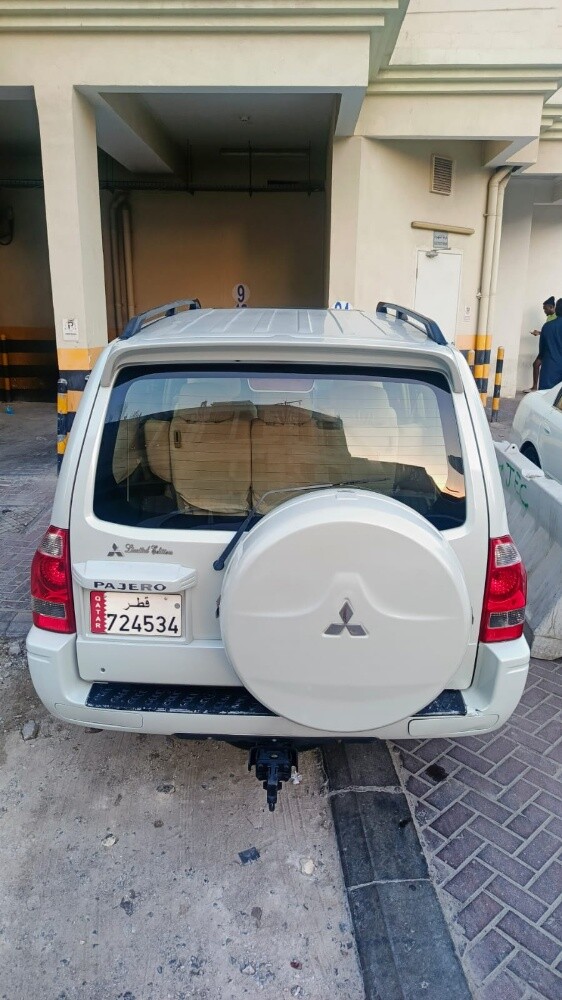 Mitsubishi Pajero - 13