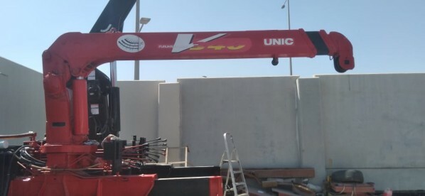 USED UNIC CRANE 3 TON FOR SALE - 2