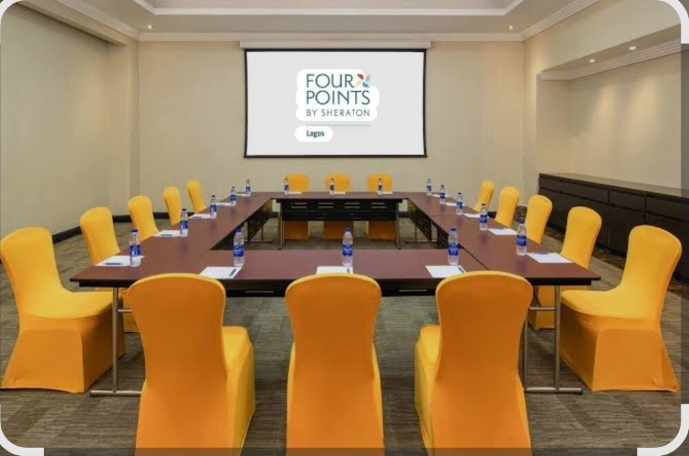 Dining tables for sale with outer - 7