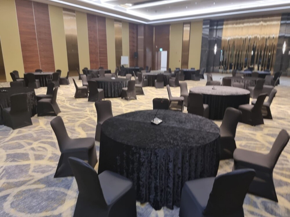 Dining tables for sale with outer - 19
