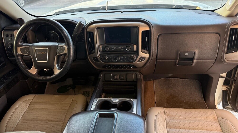 GMC Denali 2015 perfect condition — photo 6 for sale in Qatar