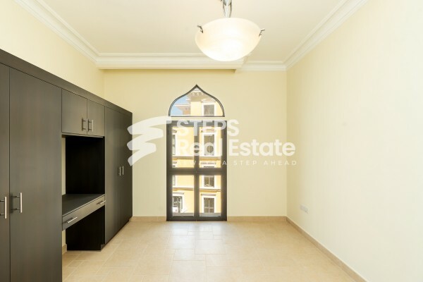 Spacious Apartment with Sea View - 3