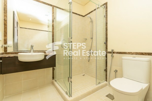 Spacious Apartment with Sea View - 18