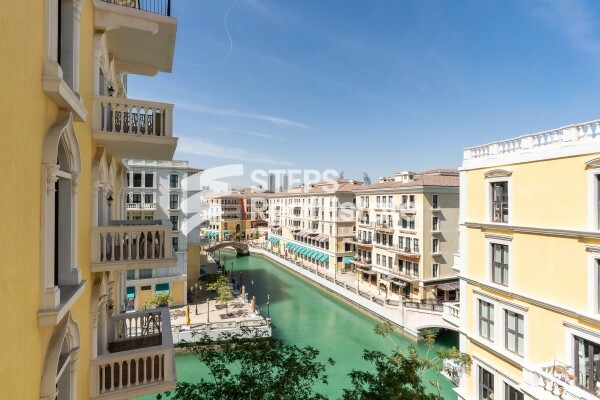 Spacious Apartment with Sea View - 9