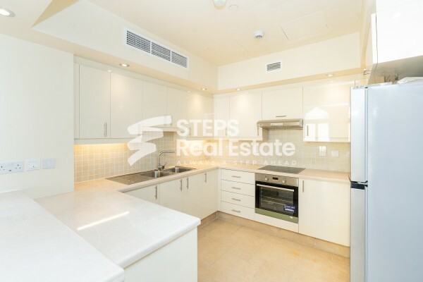 Spacious Apartment with Sea View - 13