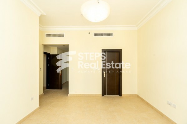 Spacious Apartment with Sea View - 7