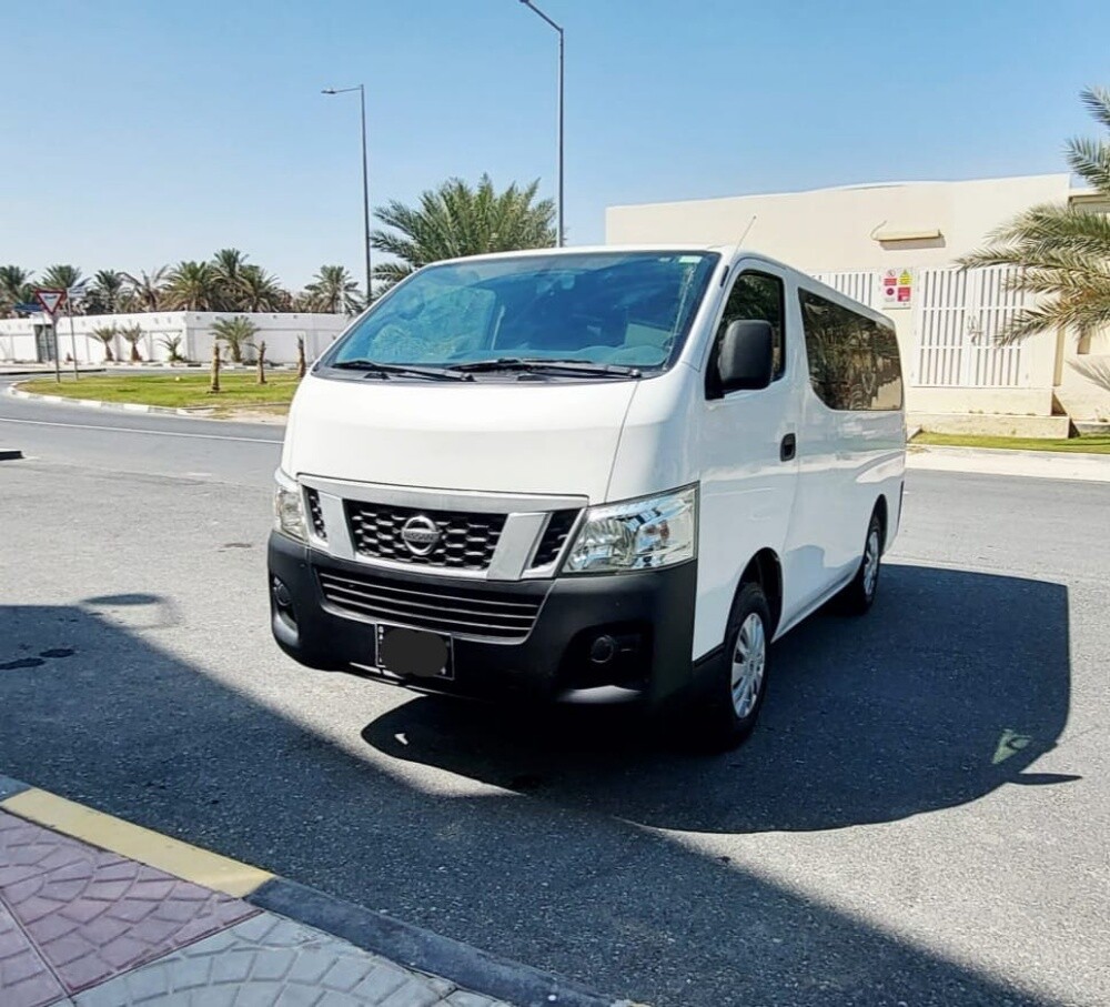 NISSAN URVAN - 1