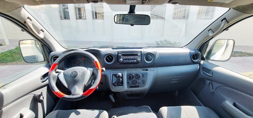 NISSAN URVAN - 12