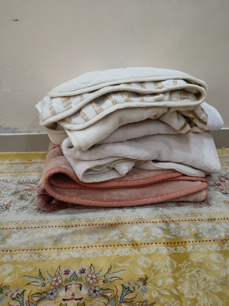 Quilt for sale 3 pice - 1