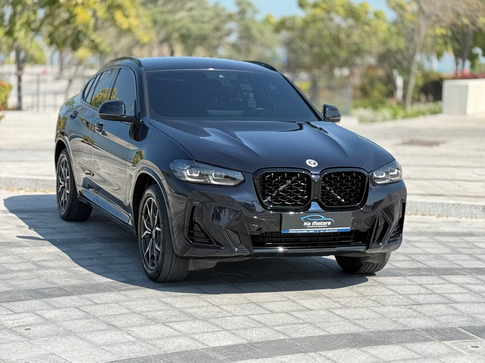 bmw X4 30i model 2022 — photo 2 for sale in Qatar