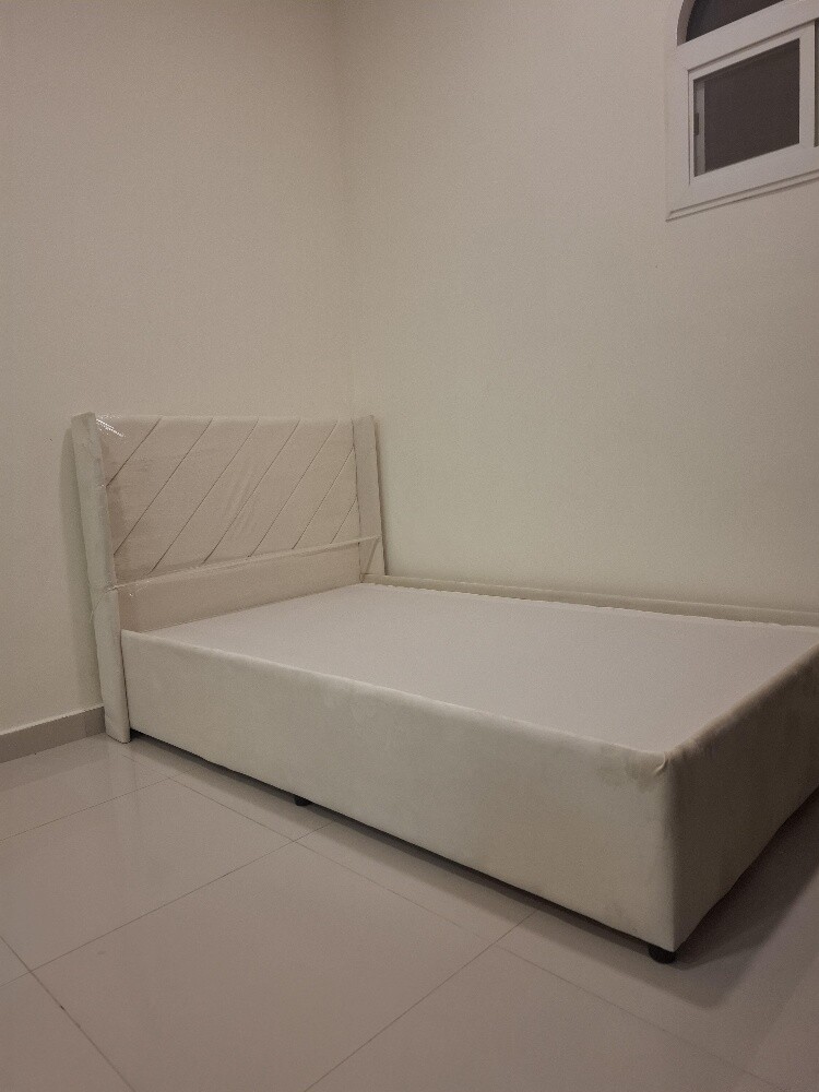 brand new furniture items availab - 2