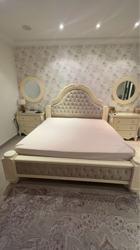 king size bed - 1
