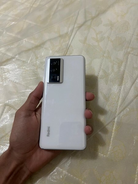 Redmi K60 Gaming phone - 2