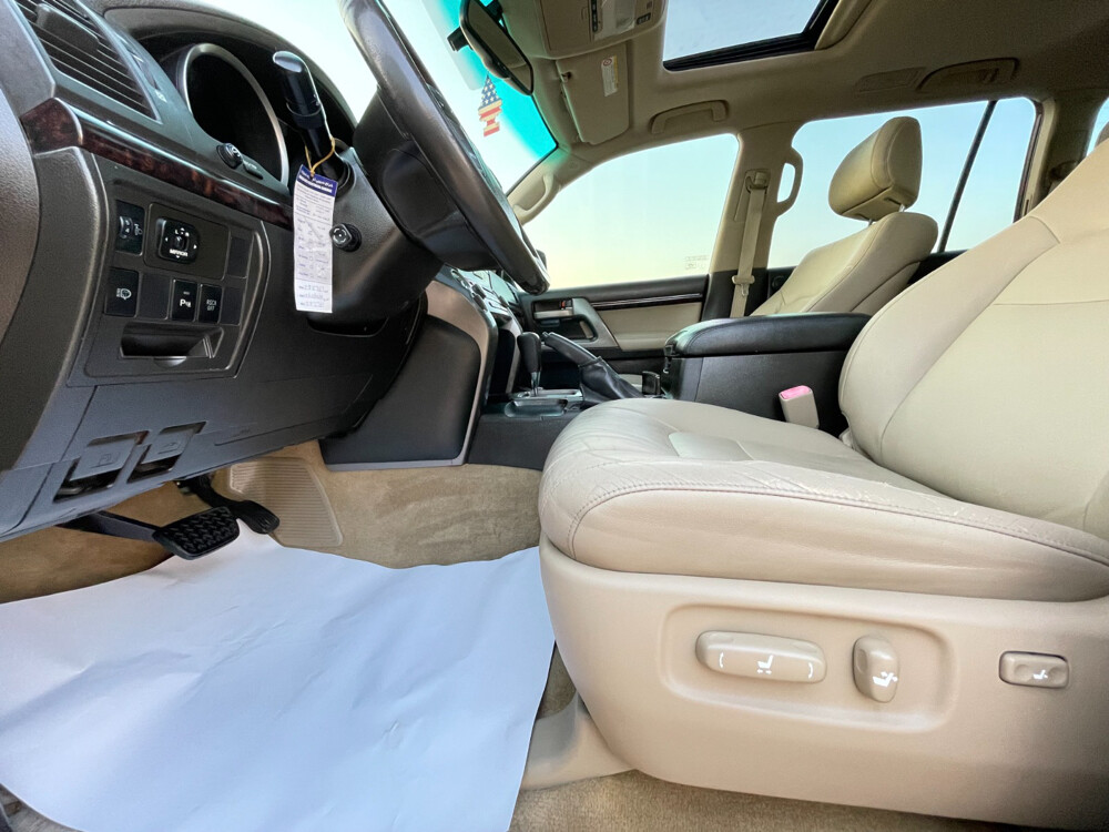 Toyota LandCruiser VXR 2011 — photo 14 for sale in Qatar
