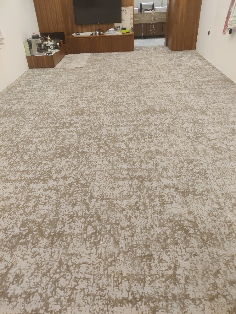 Mojlish Design Carpet - 1